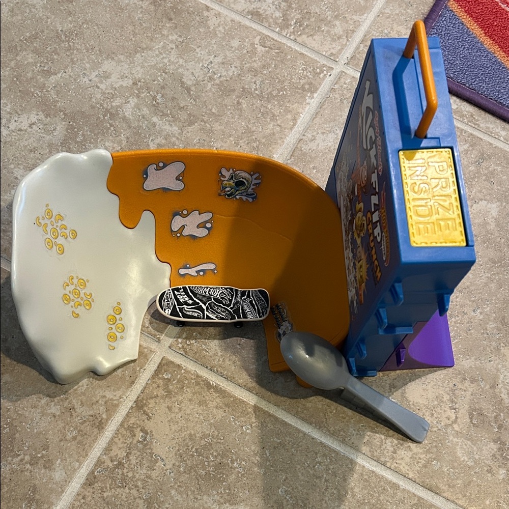 Skate Park Playset with Orange and Blue Features